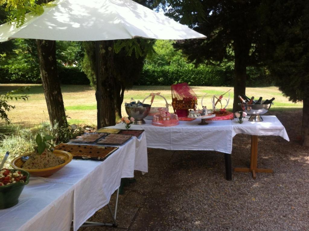Le Mas Shabanou Bed and Breakfast Roquefort-les-Pins Εξωτερικό φωτογραφία