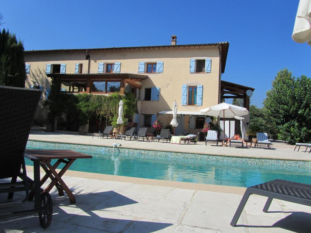Le Mas Shabanou Bed and Breakfast Roquefort-les-Pins Εξωτερικό φωτογραφία