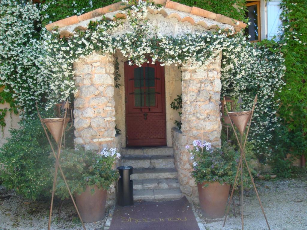 Le Mas Shabanou Bed and Breakfast Roquefort-les-Pins Εξωτερικό φωτογραφία