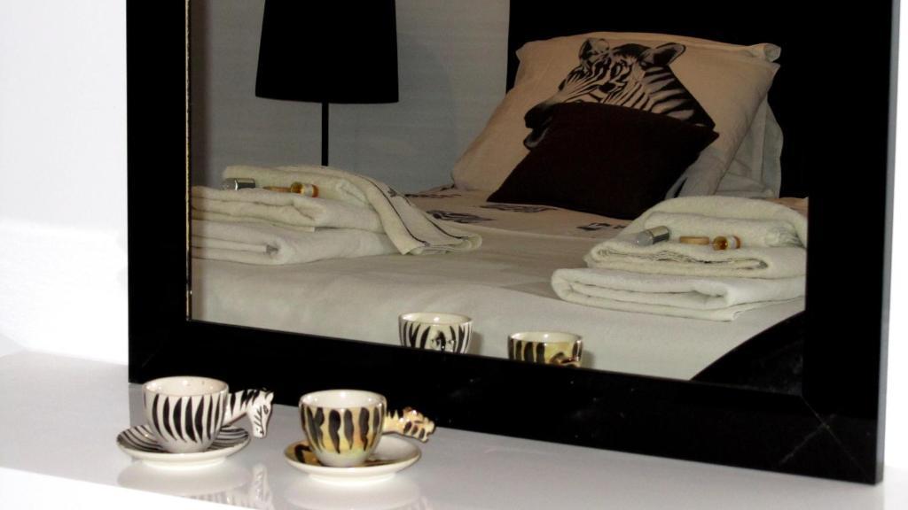 Le Mas Shabanou Bed and Breakfast Roquefort-les-Pins Δωμάτιο φωτογραφία