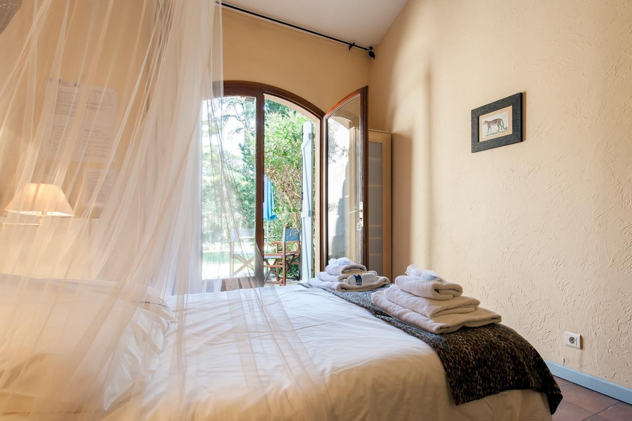 Le Mas Shabanou Bed and Breakfast Roquefort-les-Pins Εξωτερικό φωτογραφία