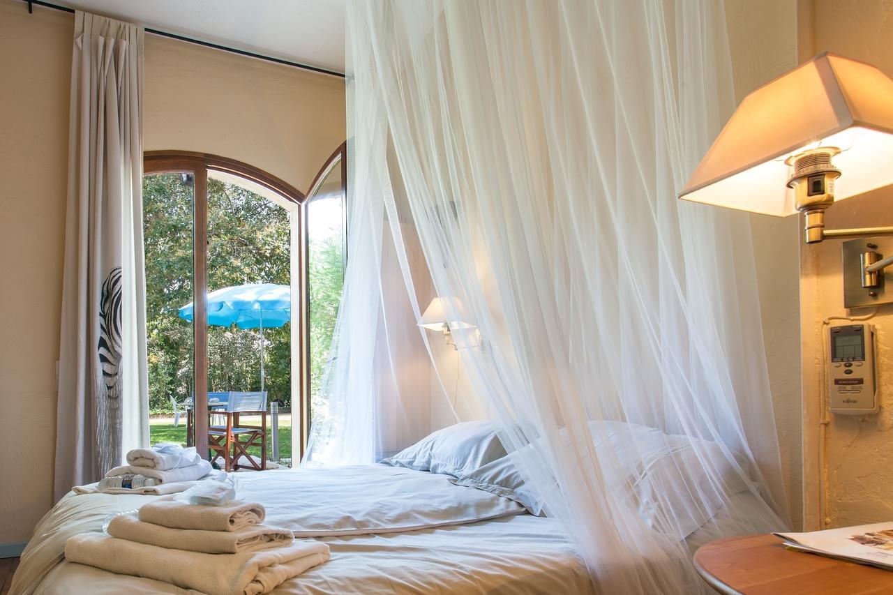 Le Mas Shabanou Bed and Breakfast Roquefort-les-Pins Εξωτερικό φωτογραφία
