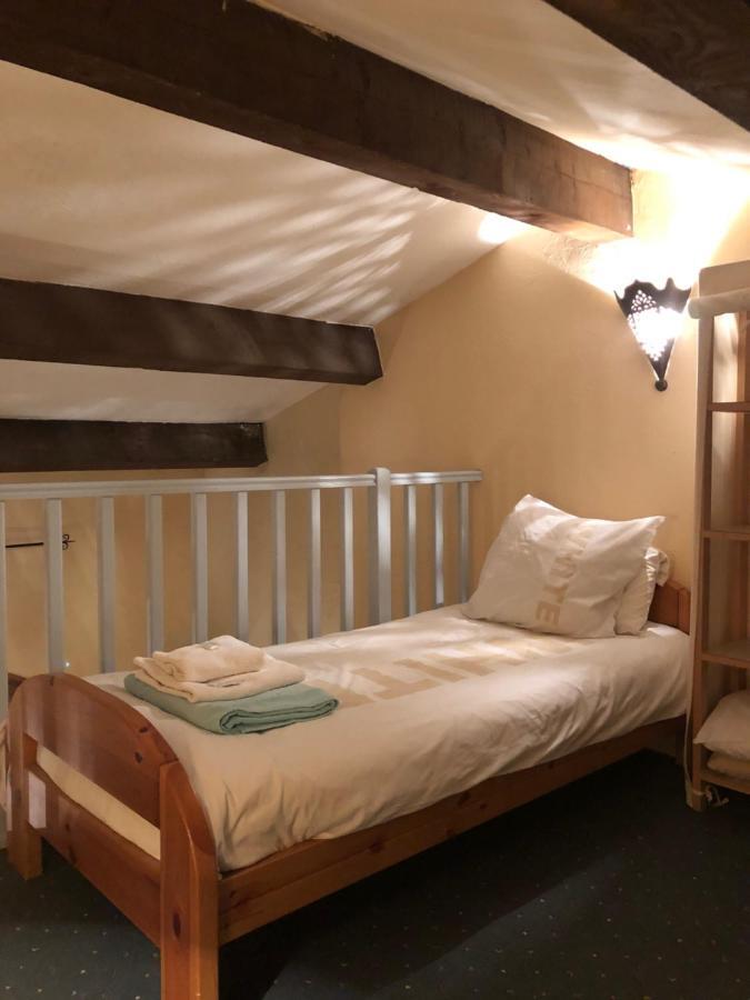 Le Mas Shabanou Bed and Breakfast Roquefort-les-Pins Εξωτερικό φωτογραφία