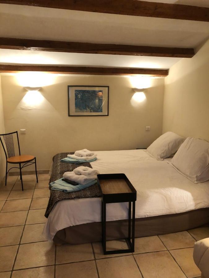Le Mas Shabanou Bed and Breakfast Roquefort-les-Pins Εξωτερικό φωτογραφία